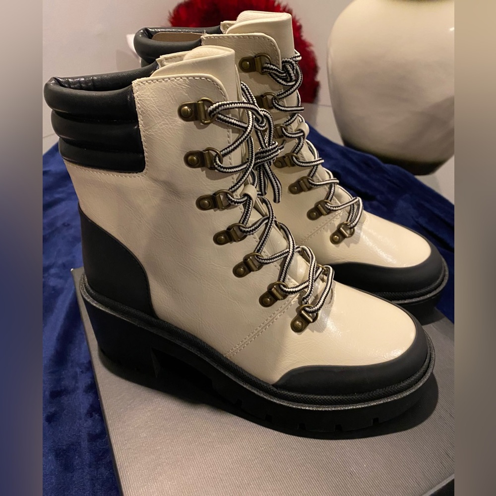 NWT Women’s Ivory & Black Combat Boots/Booties
